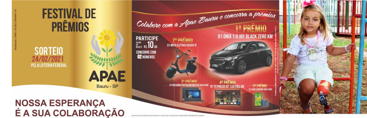Imagem colorida do bilhete com informações e prêmios do 23º Festival de Prêmios da APAE Bauru, no lado direito tem a imagem da usuária da APAE Bauru, Laís Marques